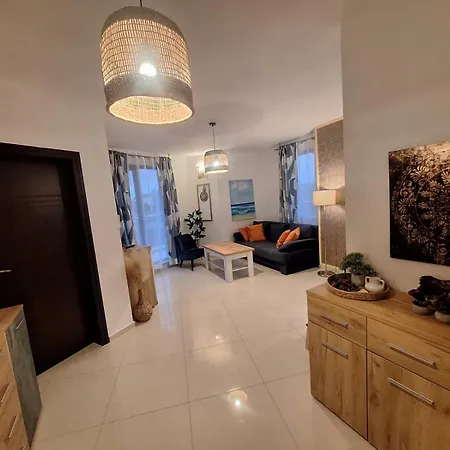 за гости блу релакс Apartment Sinemoretz