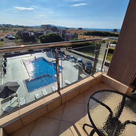за гости блу релакс Apartment Sinemoretz